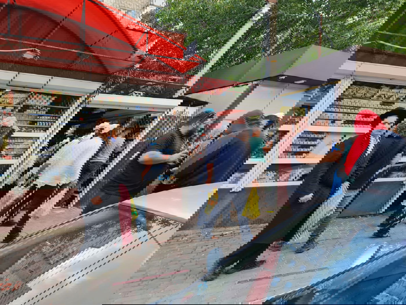 צפו בתיעוד: ההכנות לשבת בעיירה אומן