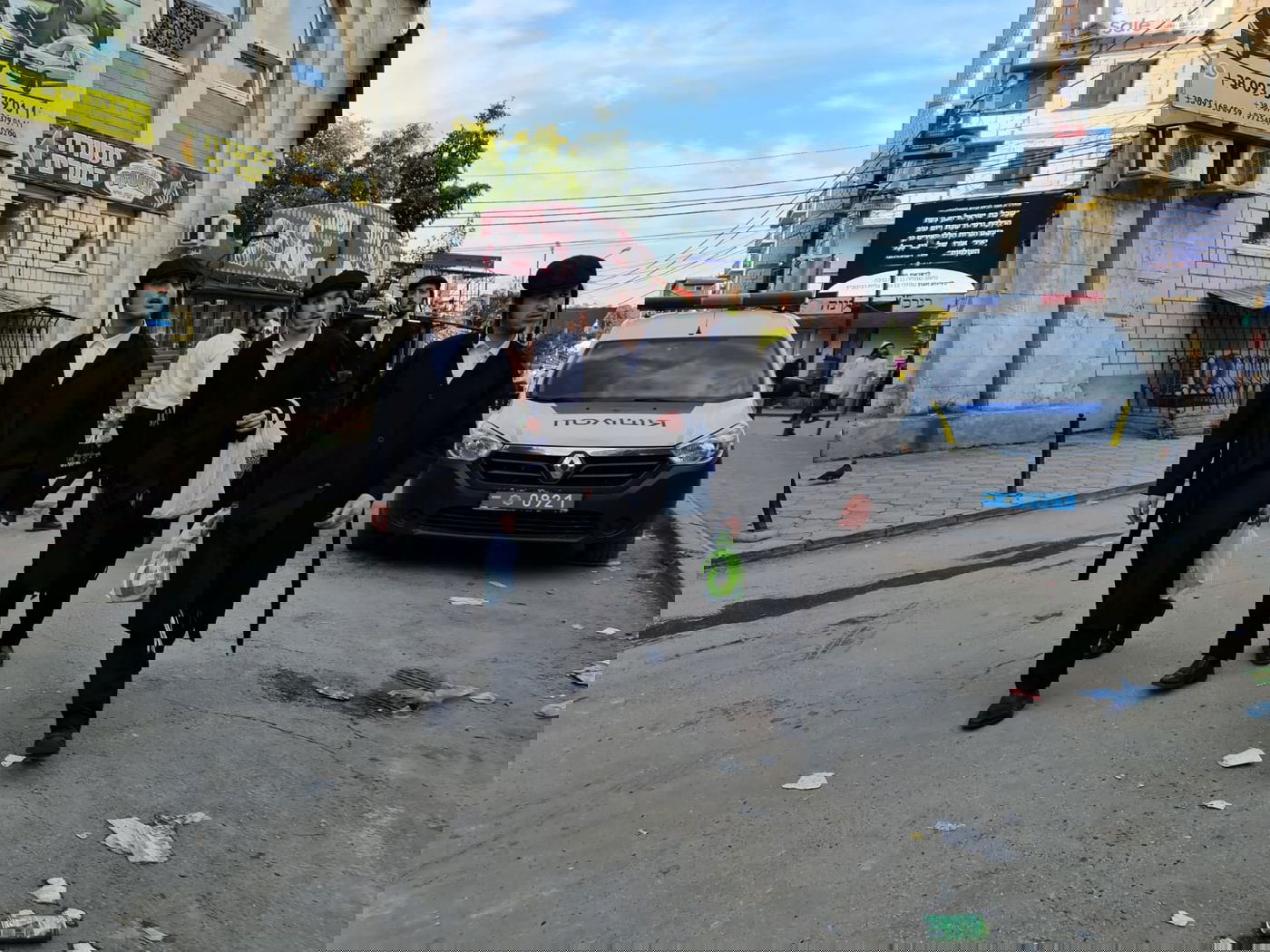 צפו בתיעוד: ההכנות לשבת בעיירה אומן