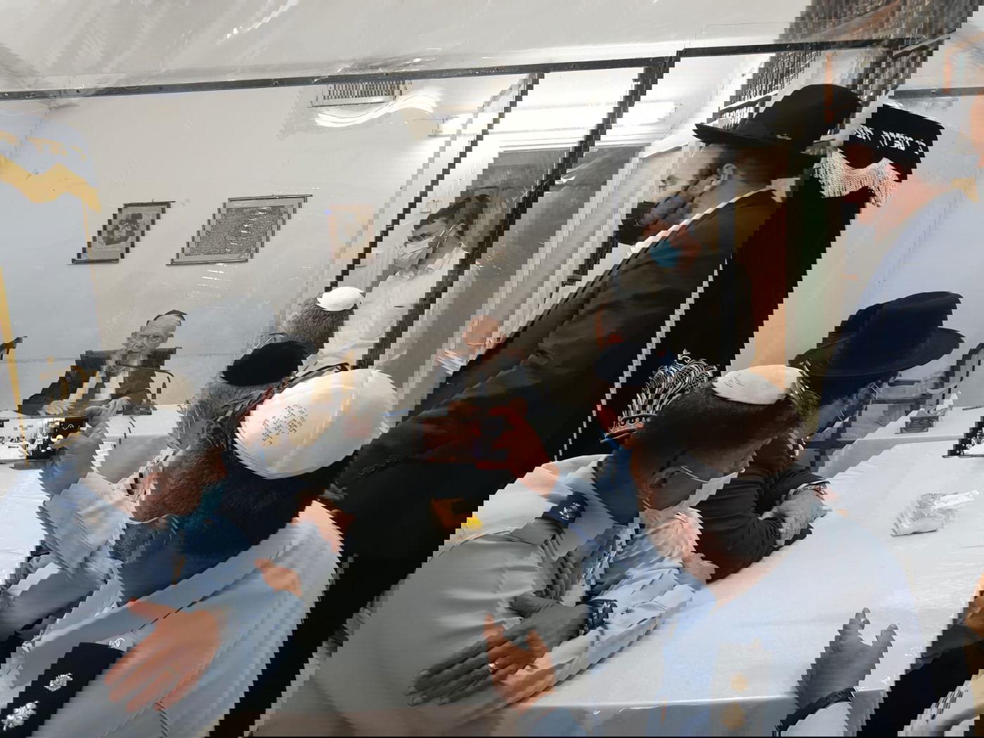 בכירים במשטרה התברכו אצל גדולי ישראל