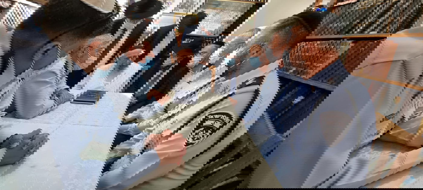 בכירים במשטרה התברכו אצל גדולי ישראל