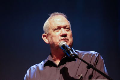 בכיר בממשלה: גנץ מתנהל כממשלה משלו