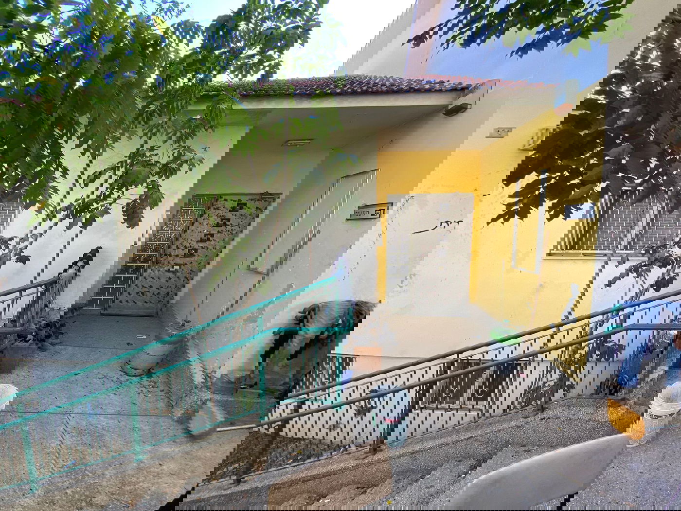 20 שב"חים השתלטו על מבנה נטוש ונעצרו