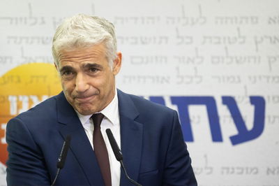 לפיד על היציאה מאפגניסטן: "בוצע בדרך לא נכונה"