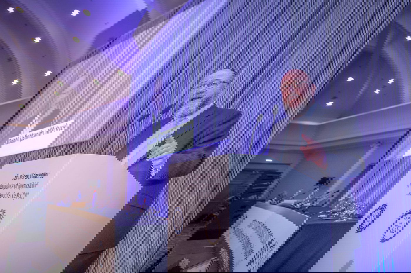 הרב אפרים מירוויס