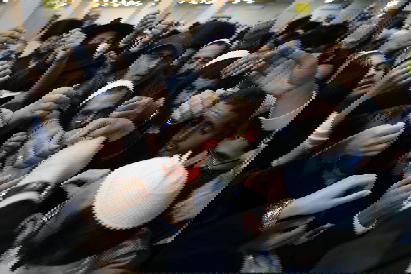 שליח 'כיכר' תיעד: מוצ"ש והבדלה באומן