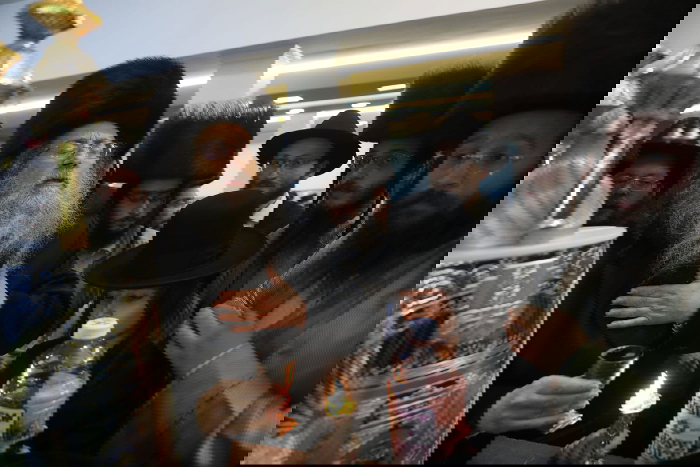 שליח 'כיכר' תיעד: מוצ"ש והבדלה באומן