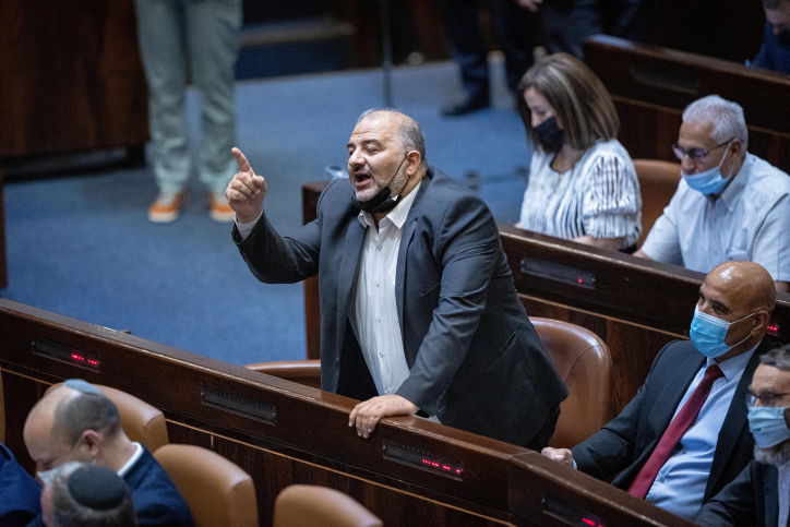 עבאס במליאה