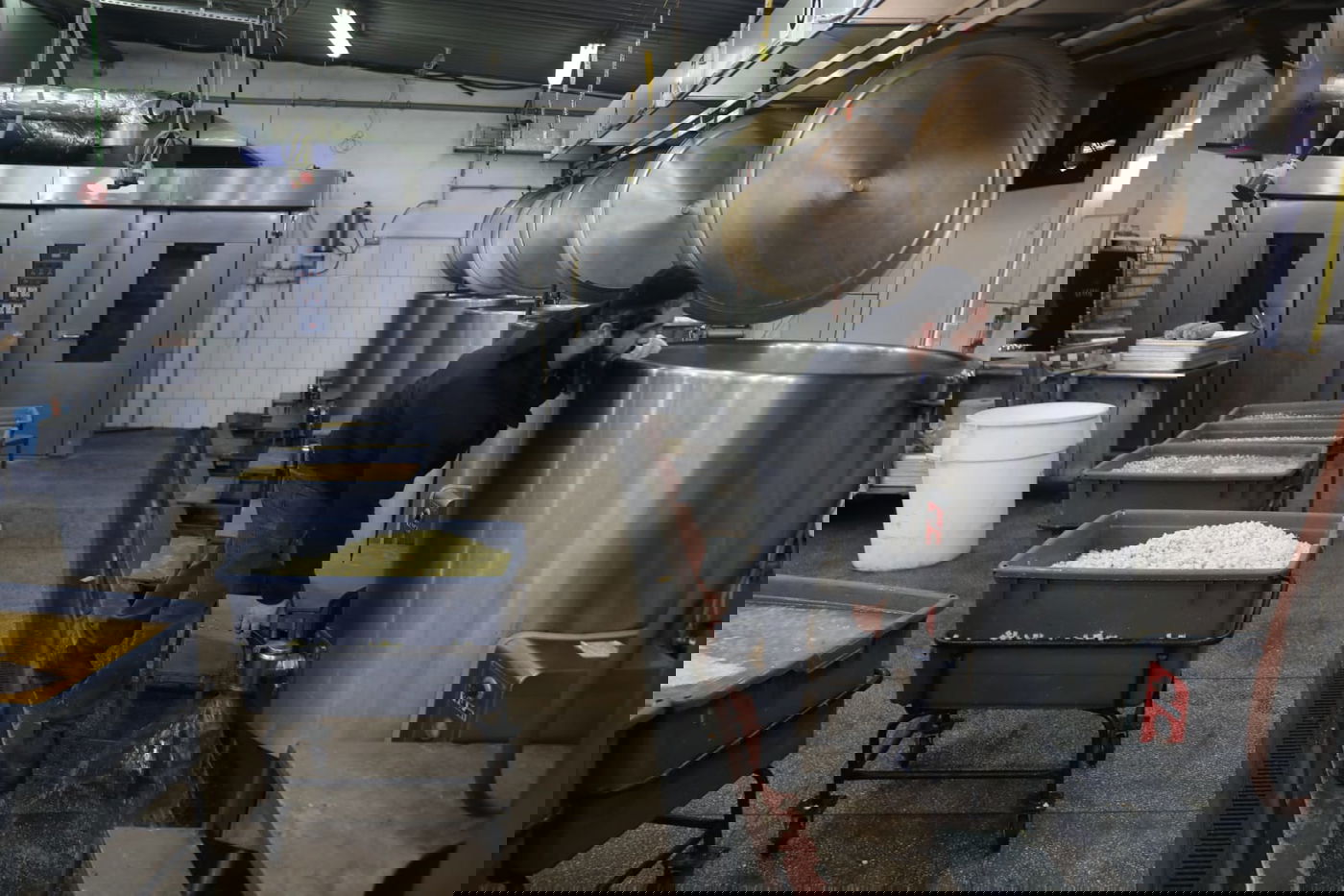 מטורף: המטבח באומן שמכין מאות אלפי מנות