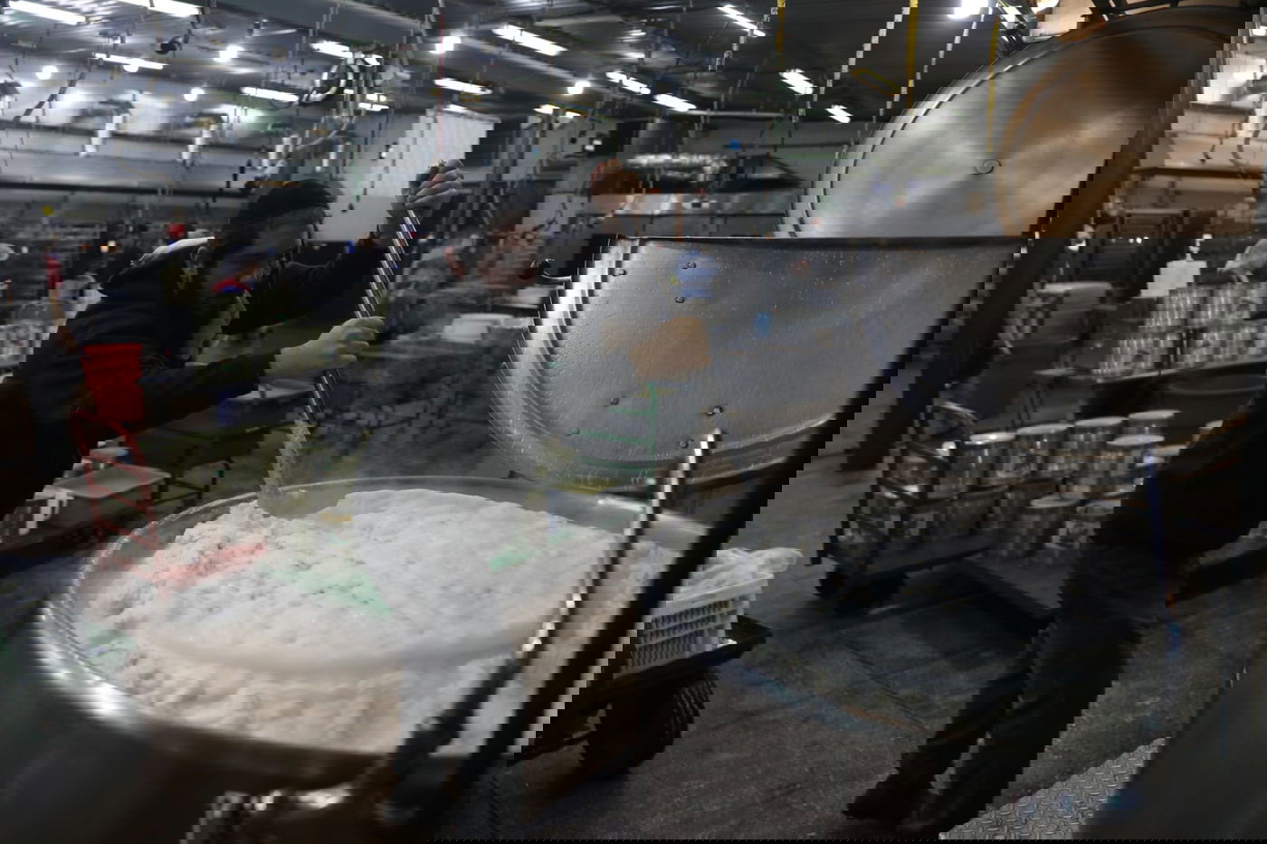 מטורף: המטבח באומן שמכין מאות אלפי מנות