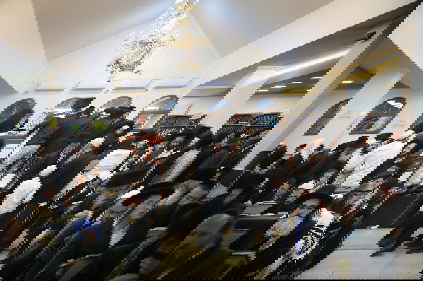 זה מה שקורה במוצאי שבת קודש ב... אומן