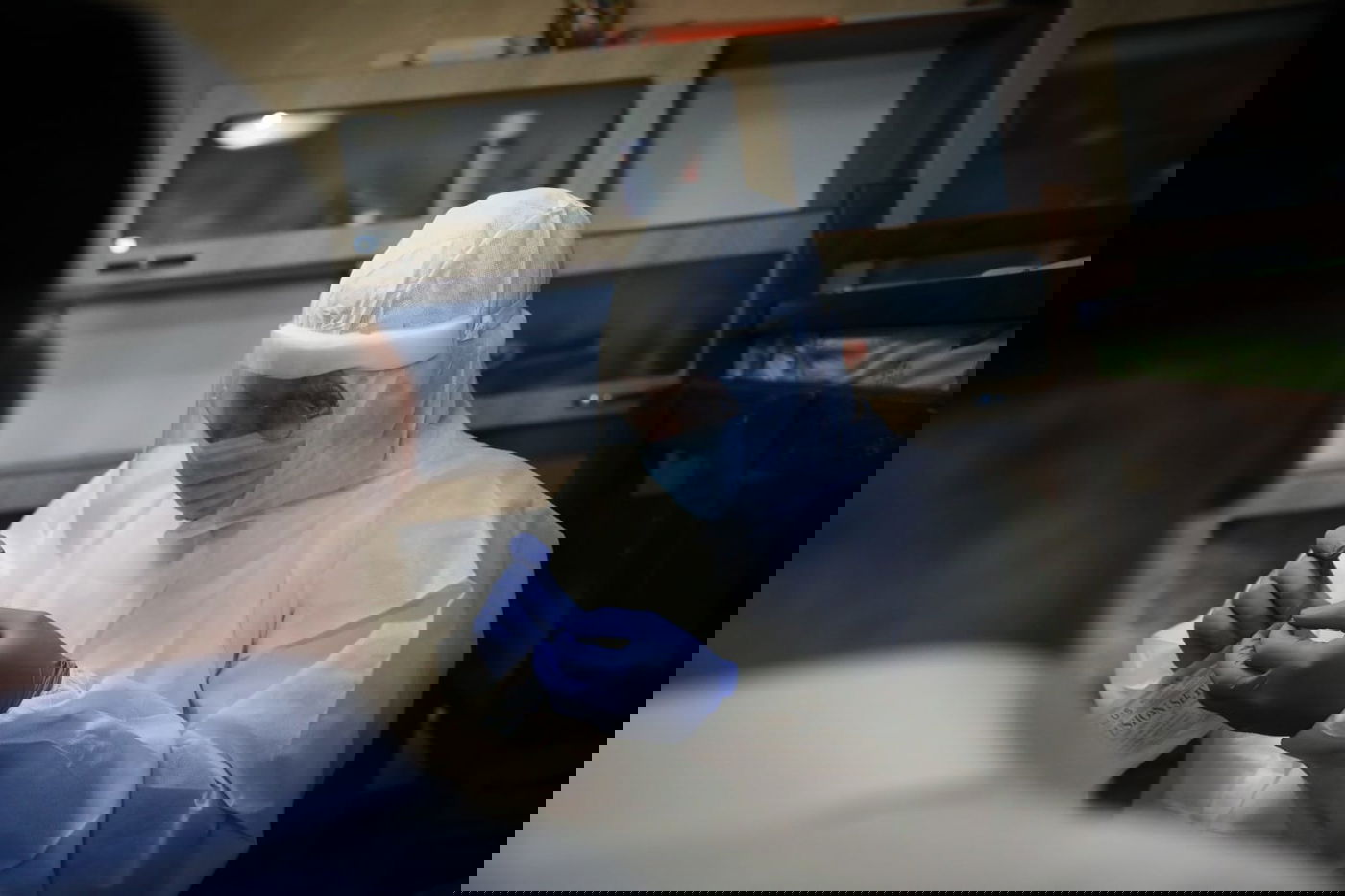 הצצה נדירה: כך מטפלים בחולי הקורונה בפאתי אומן