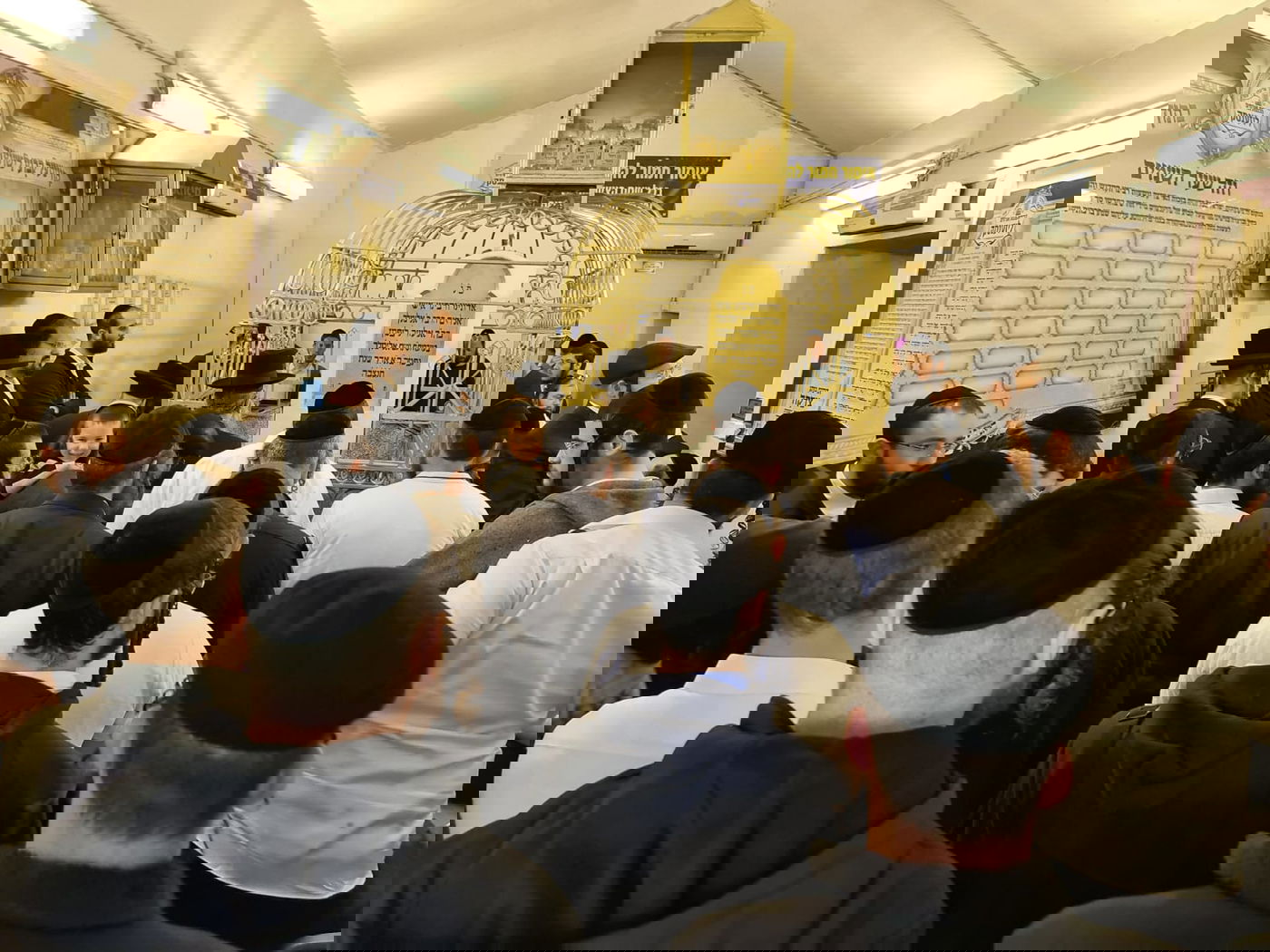 ליז'ענסק: מאות הגיעו לתפילות ראש השנה