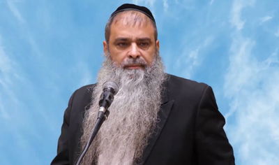 הרב רפאל זר בפינה לפרשת וילך • צפו