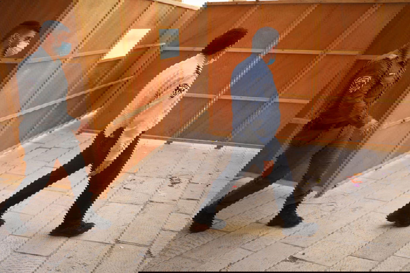 שני חשודים ניסו לתקוף את ח"כ מאיר פרוש ולגזוז את זקנו