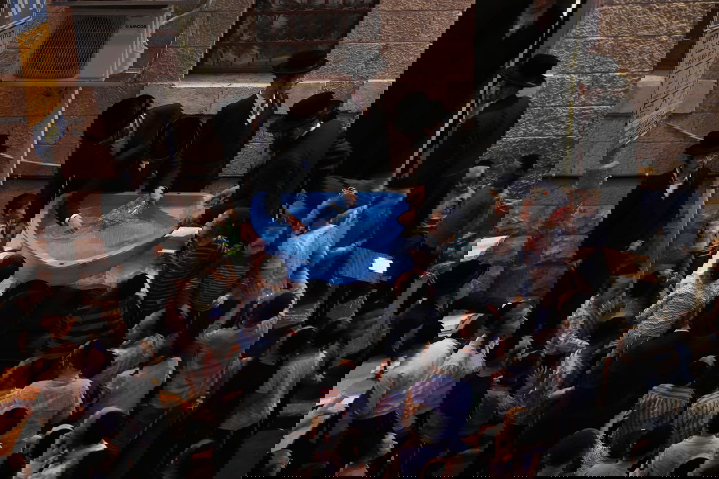 ערב כיפור: ה'תשליך' של הרבי מנדבורנה י-ם