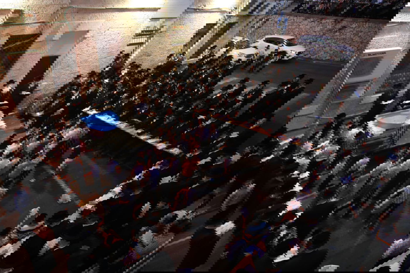 ערב כיפור: ה'תשליך' של הרבי מנדבורנה י-ם