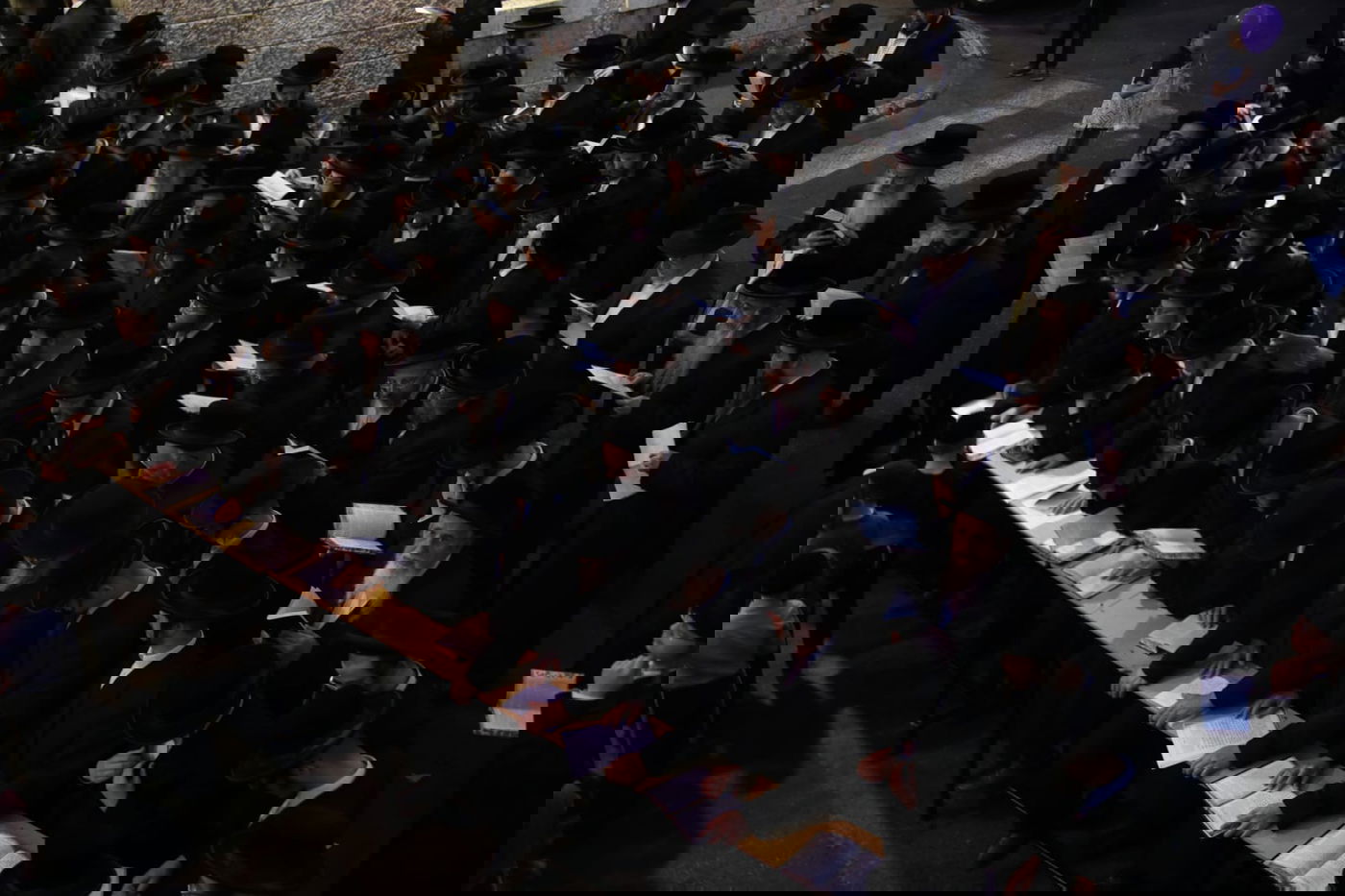 ערב כיפור: ה'תשליך' של הרבי מנדבורנה י-ם