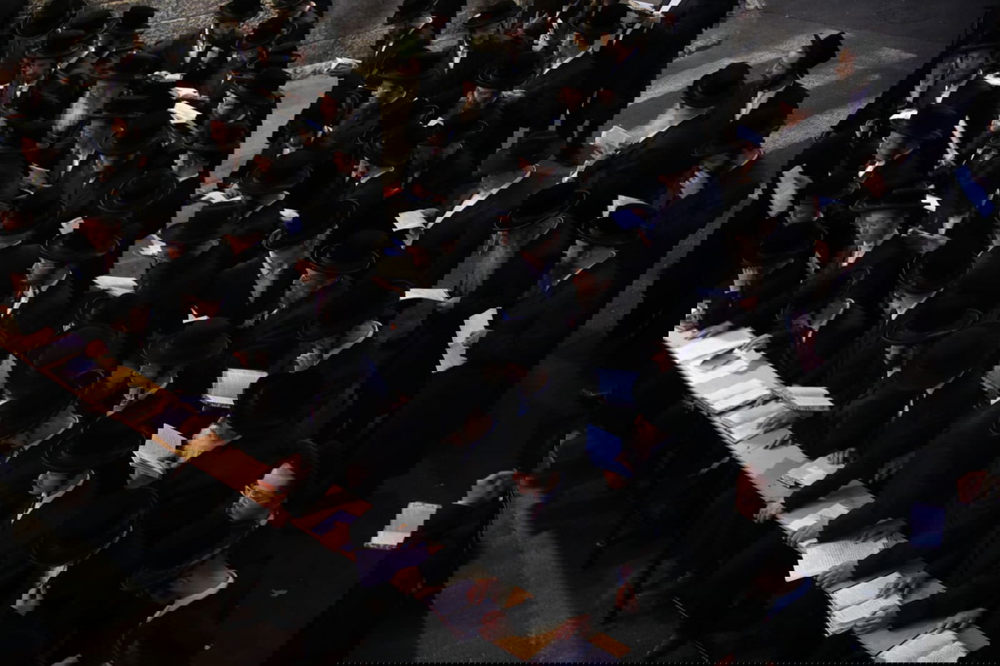 ערב כיפור: ה'תשליך' של הרבי מנדבורנה י-ם