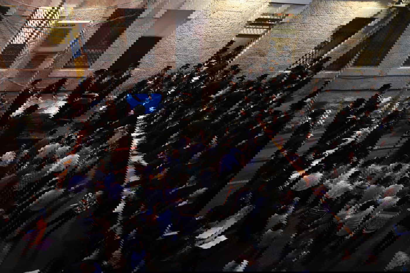 ערב כיפור: ה'תשליך' של הרבי מנדבורנה י-ם