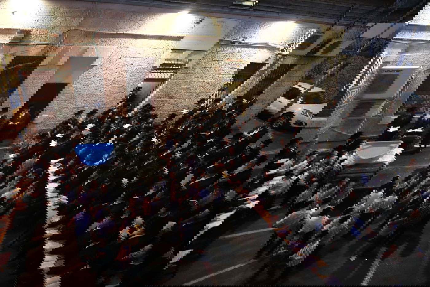 ערב כיפור: ה'תשליך' של הרבי מנדבורנה י-ם