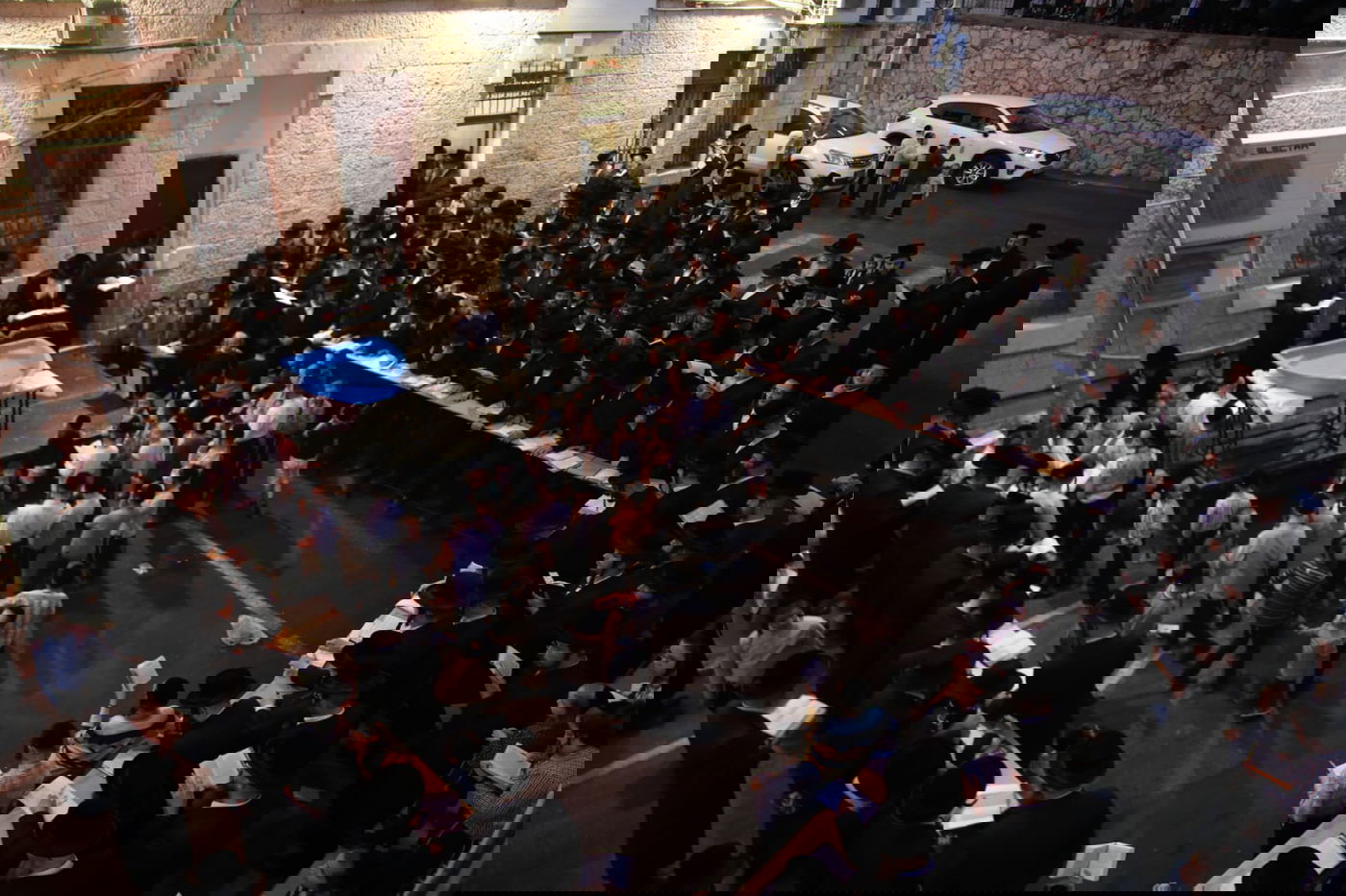 ערב כיפור: ה'תשליך' של הרבי מנדבורנה י-ם