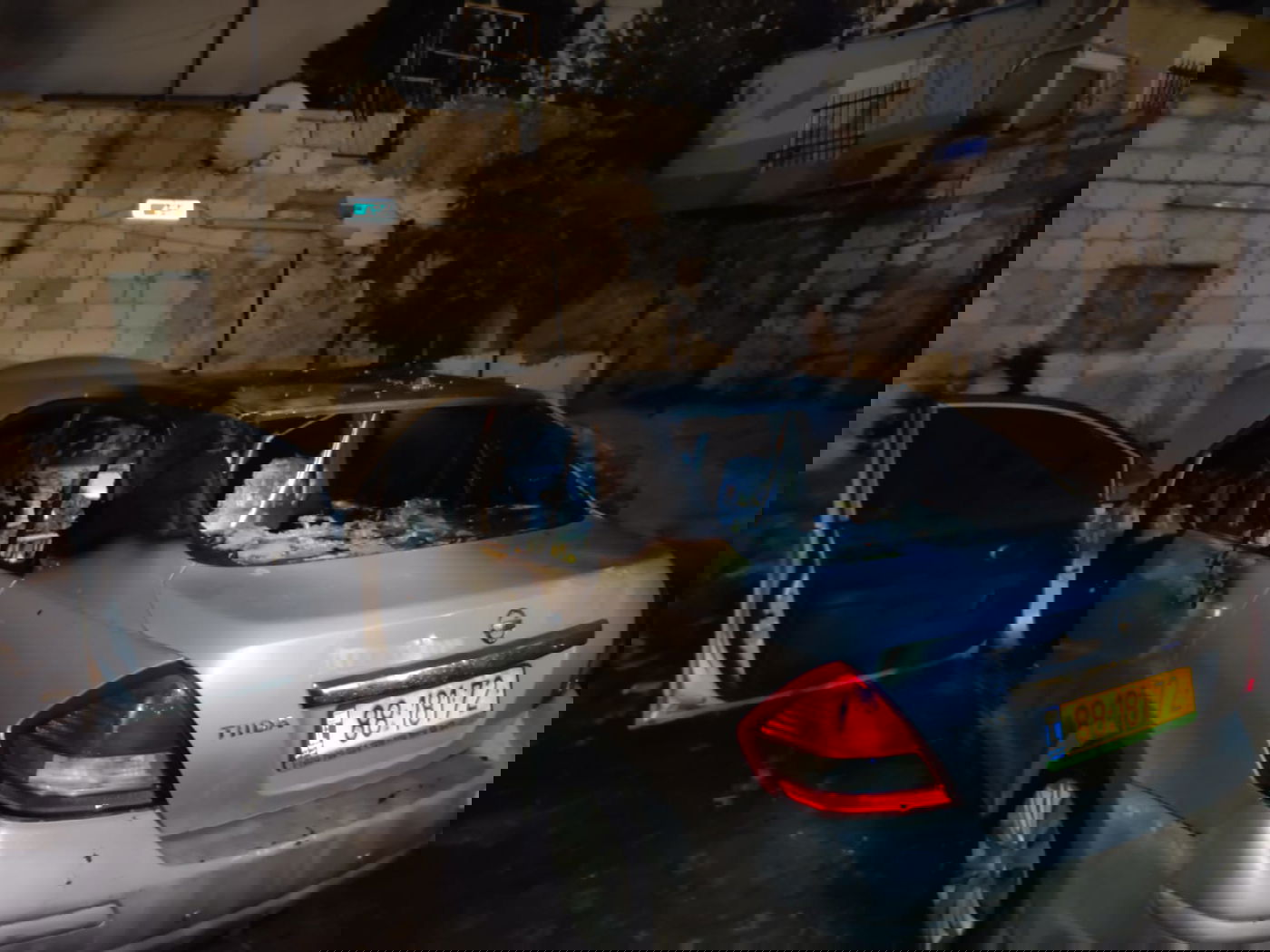 "לערבים בירושלים אין פחד": שרפו לרחמים שלושה רכבים