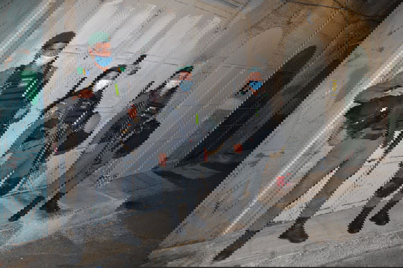 ערב כיפור: אלפים התאחדו בבקשת סליחות בכותל המערבי