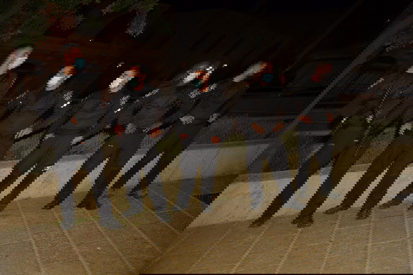 ערב כיפור: אלפים התאחדו בבקשת סליחות בכותל המערבי