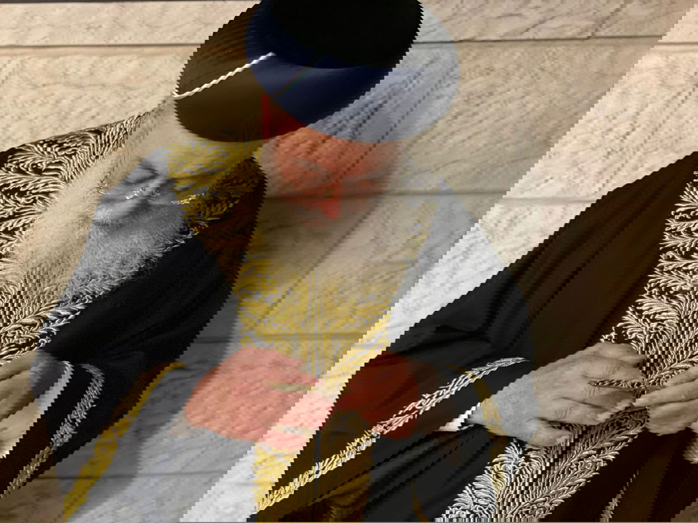 הראשל"צ הגר"ש עמאר במנהג הכפרות וכיסוי הדם. צפו