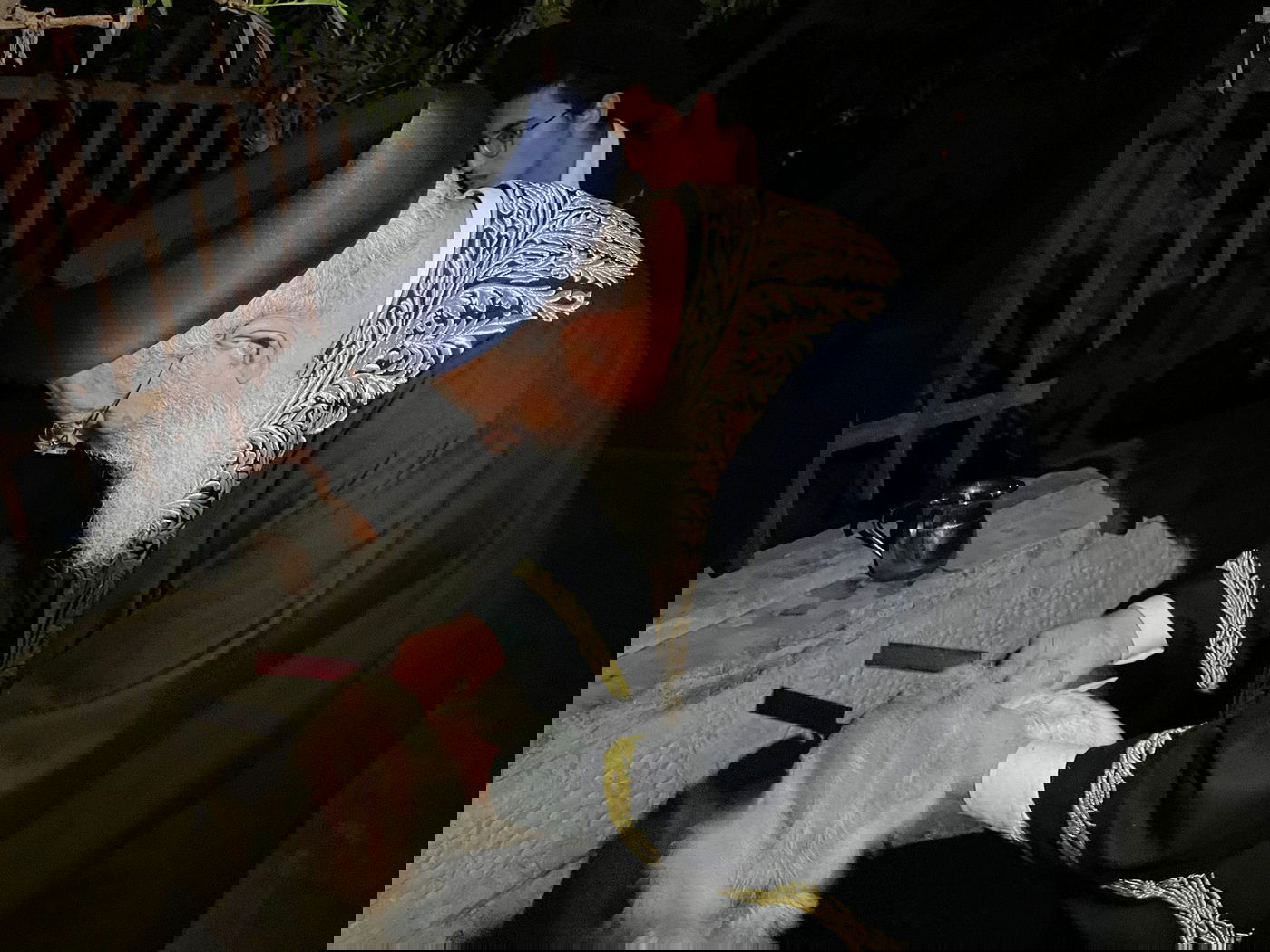 הראשל"צ הגר"ש עמאר במנהג הכפרות וכיסוי הדם. צפו