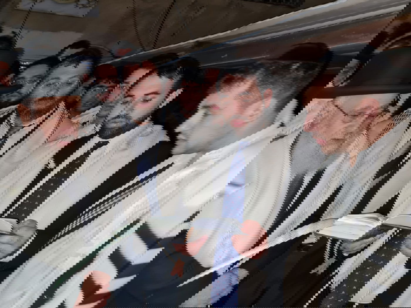 צפו: הראשל״צ הגר״י יוסף בצאת יום כיפור