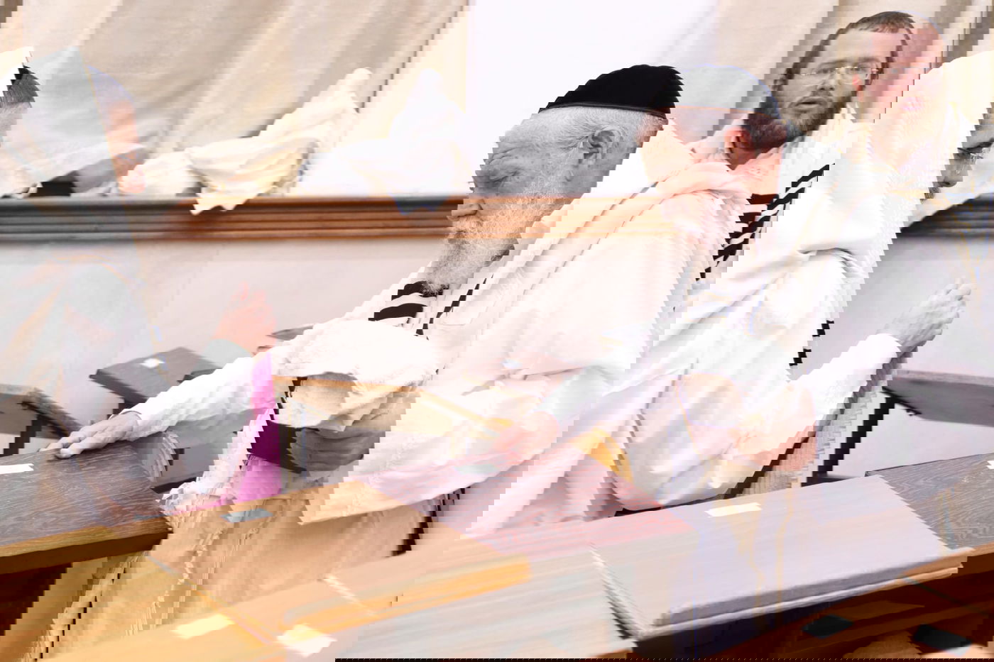 יום כיפור ב'סלבודקא': ההוספה בתפילה וקידוש לבנה