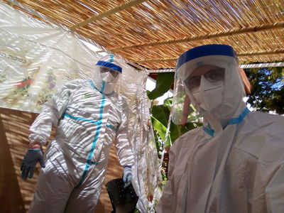 בניית הסוכה