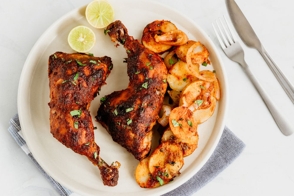 עוף בתנור עם תפוחי אדמה