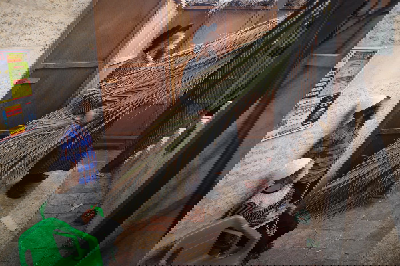 אתרוגים, סוכות ושירים • ערב חג במאה שערים