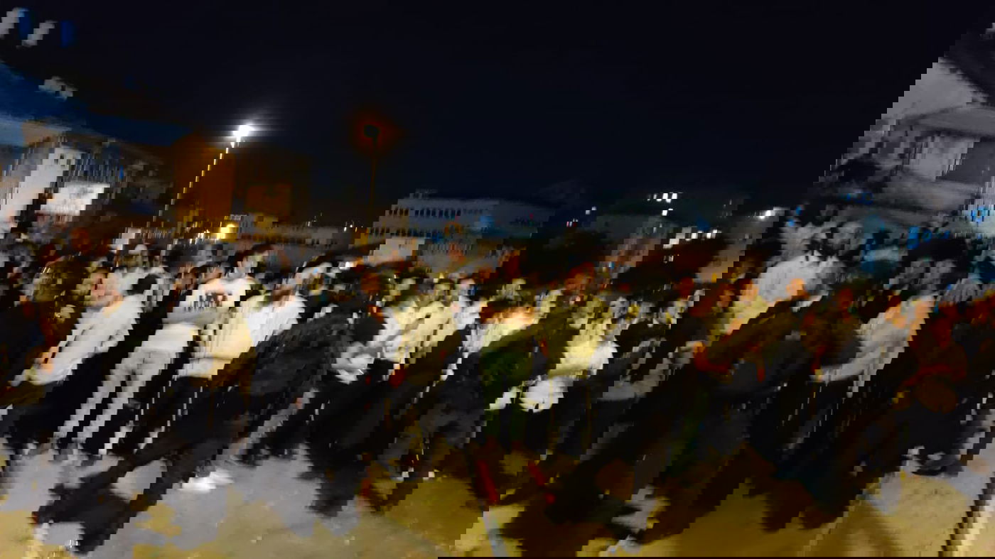 עם 200 שוטרים ועימותים; כך פורקה הסוכה הירושלמית