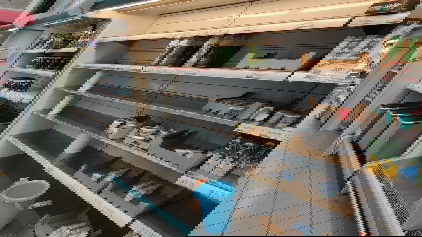 ערב חג הסוכות: מחסור חמור בחלב וירק בריכוזים החרדיים