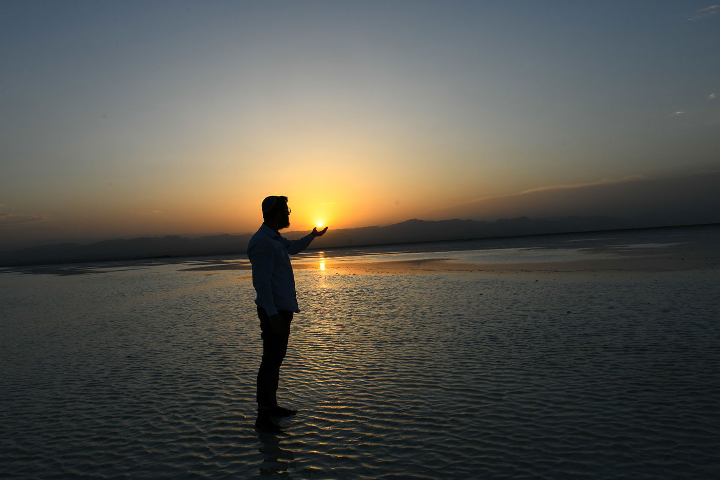 שחרית במדבר החם ביותר בעולם • תיעוד מרהיב