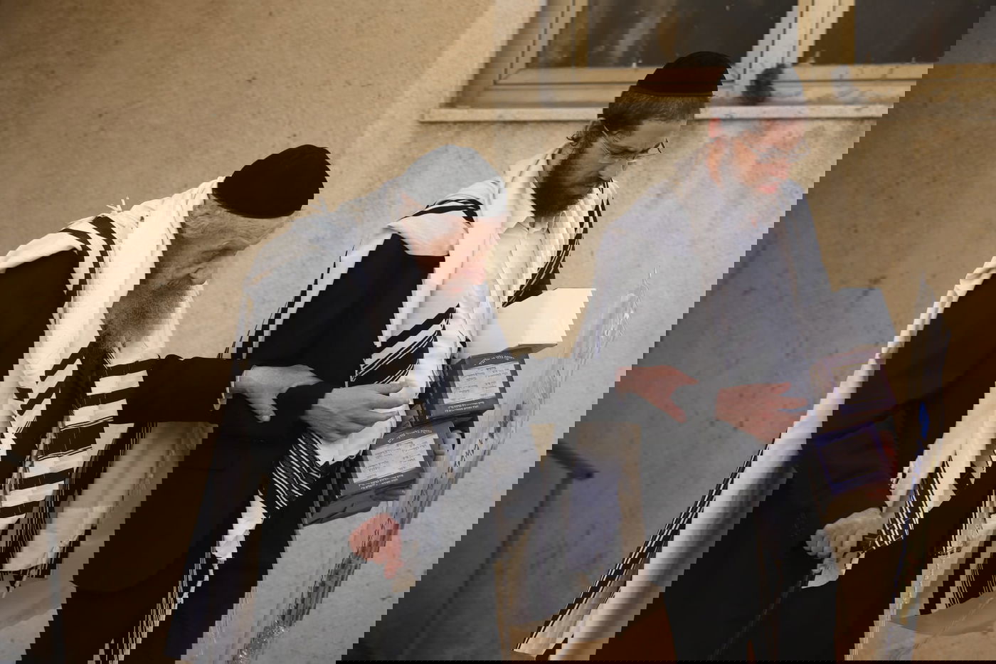 תיעוד: ראשי ישיבת סלבודקא בתפילת החג