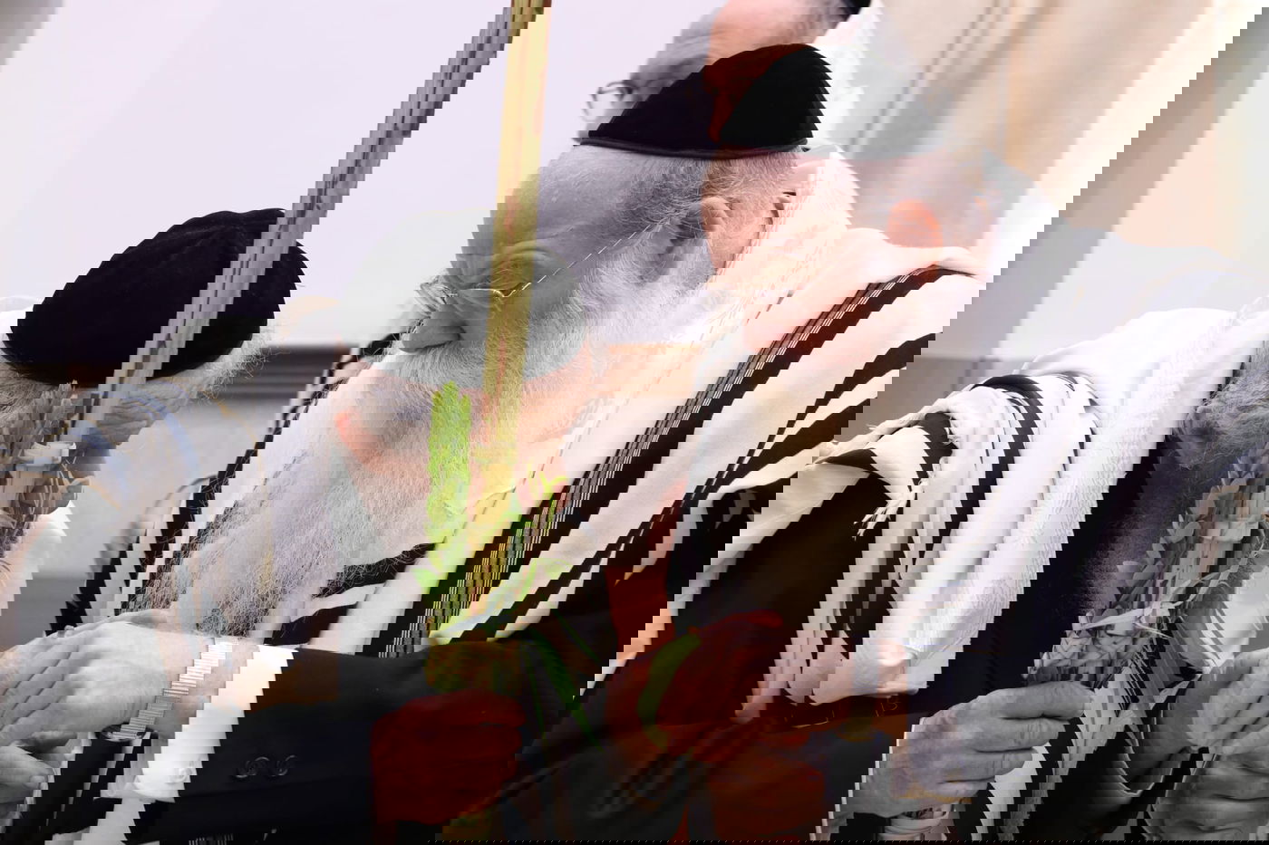 תיעוד: ראשי ישיבת סלבודקא בתפילת החג