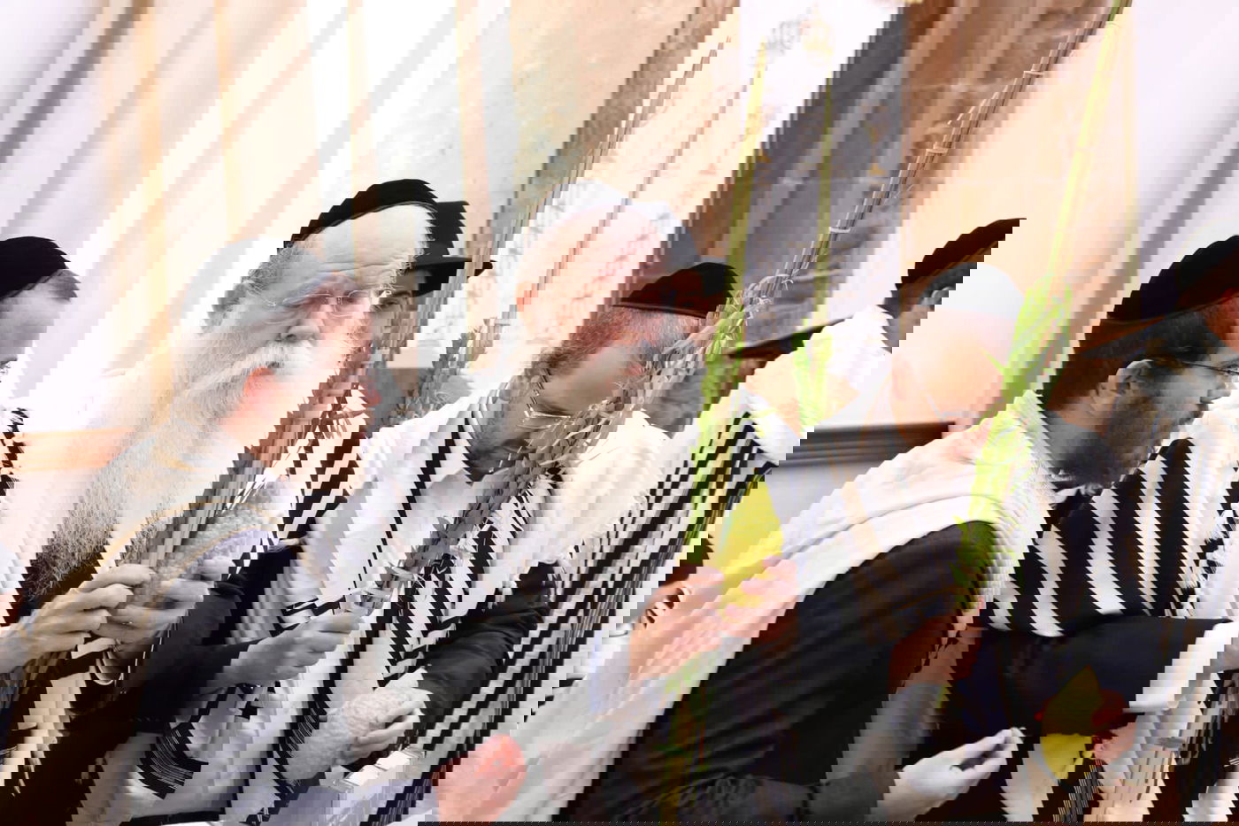 תיעוד: ראשי ישיבת סלבודקא בתפילת החג