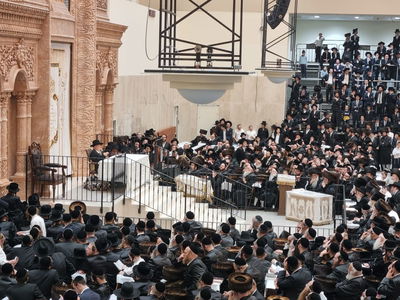 רה"י בשיחת חג בוויז'ניץ