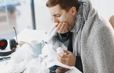 הסיבה לצינון: התמכרות לאינטרנט