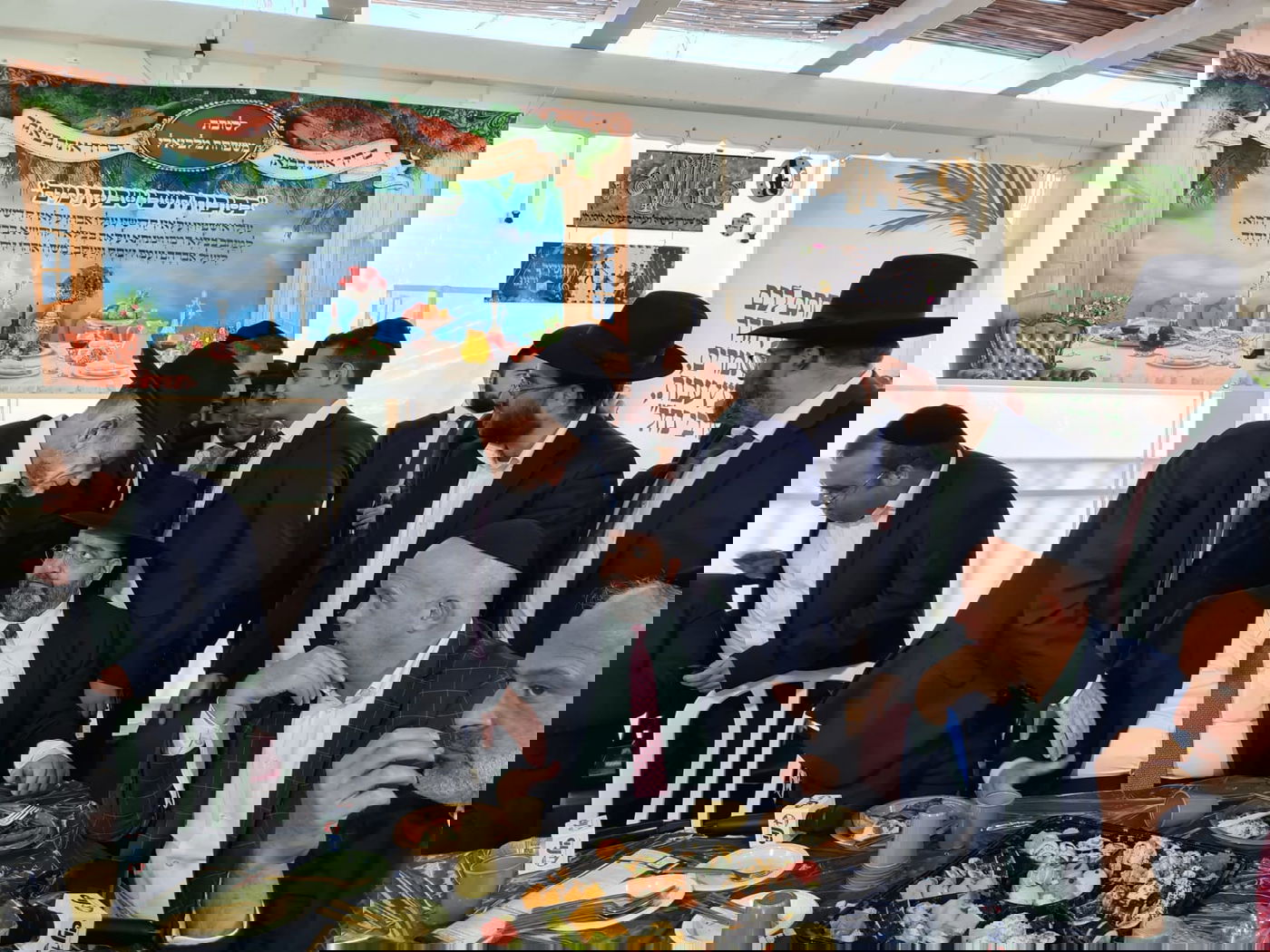 תיעוד: שמחת חג בסוכת ח"כ מיכאל מלכיאלי