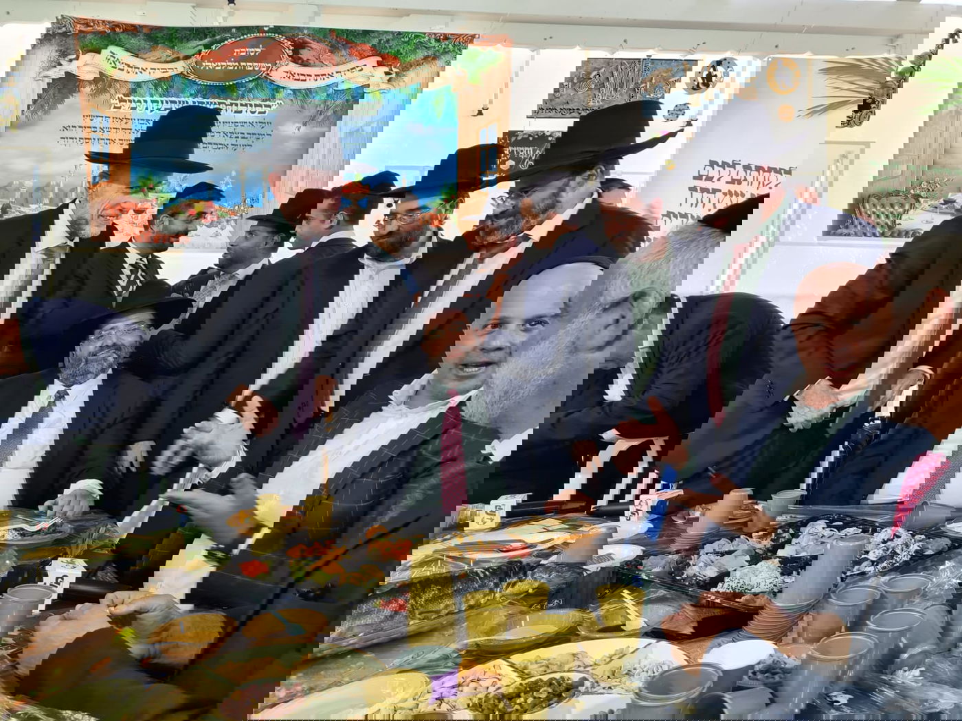 תיעוד: שמחת חג בסוכת ח"כ מיכאל מלכיאלי