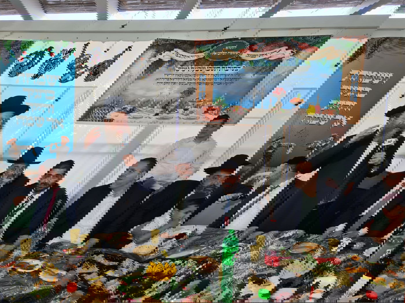 תיעוד: שמחת חג בסוכת ח"כ מיכאל מלכיאלי