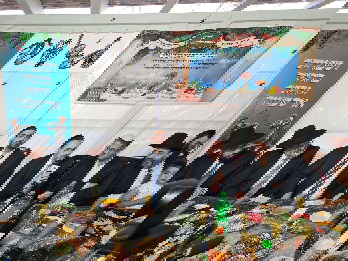 תיעוד: שמחת חג בסוכת ח"כ מיכאל מלכיאלי