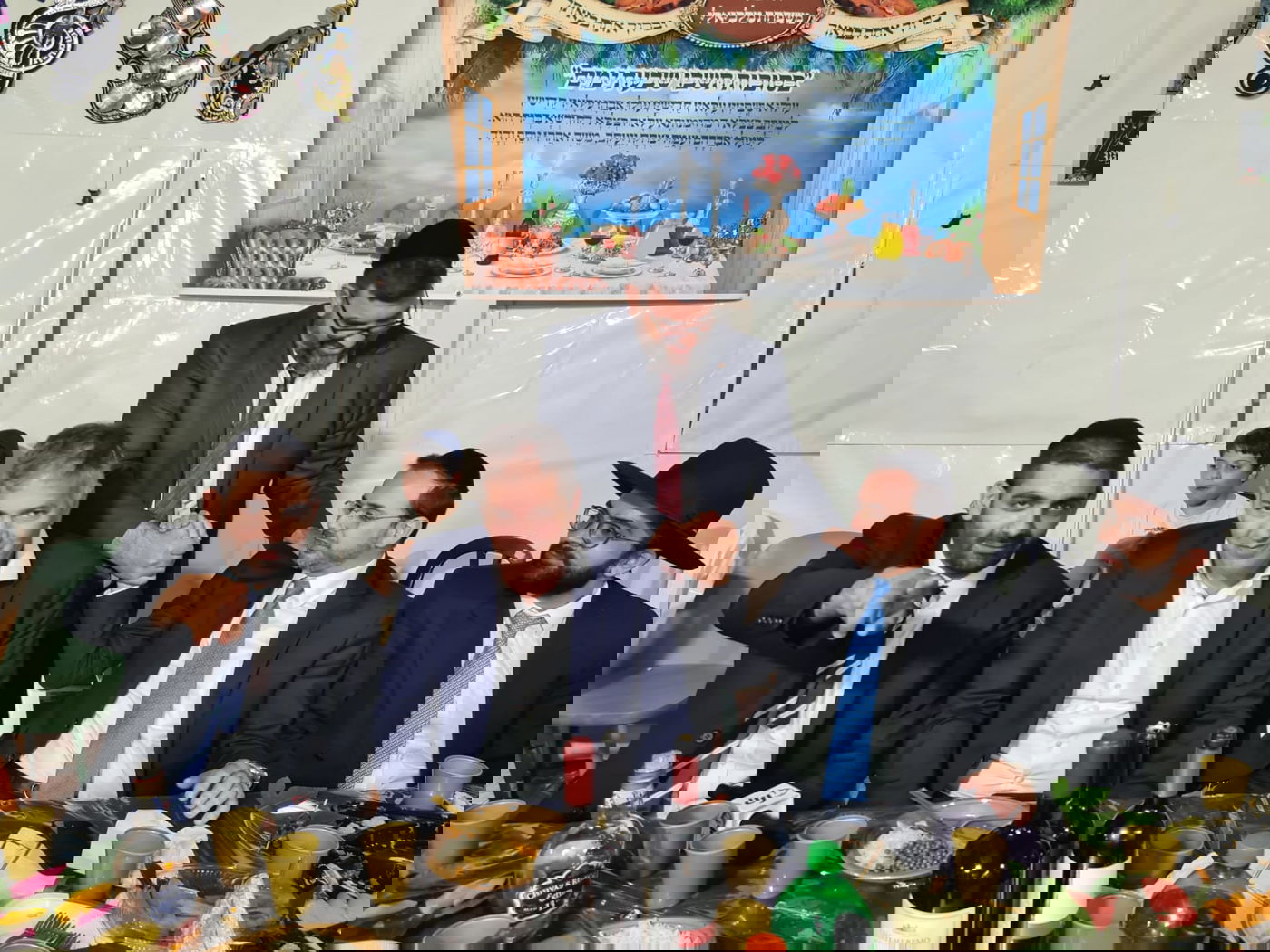 תיעוד: שמחת חג בסוכת ח"כ מיכאל מלכיאלי