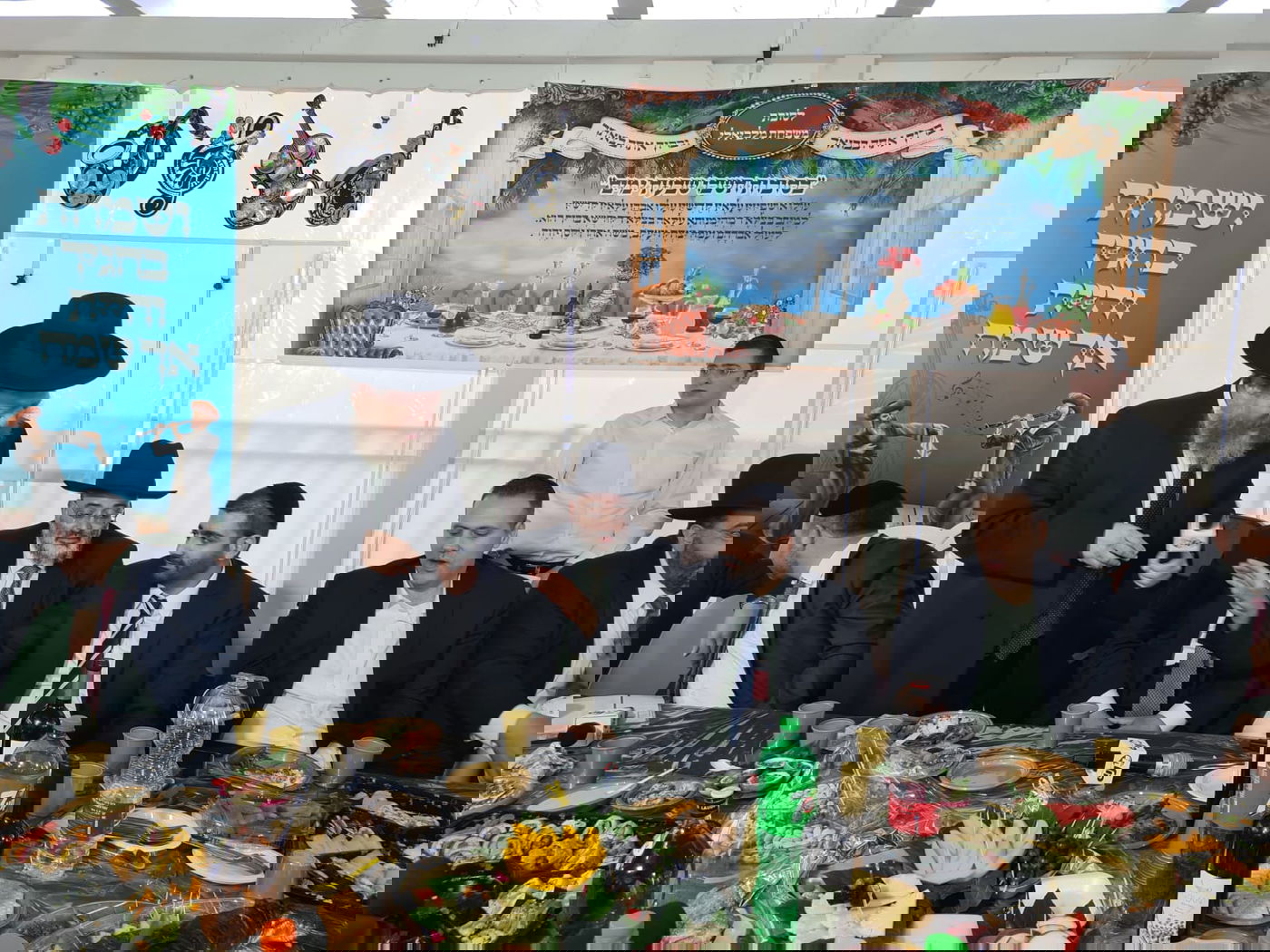 תיעוד: שמחת חג בסוכת ח"כ מיכאל מלכיאלי