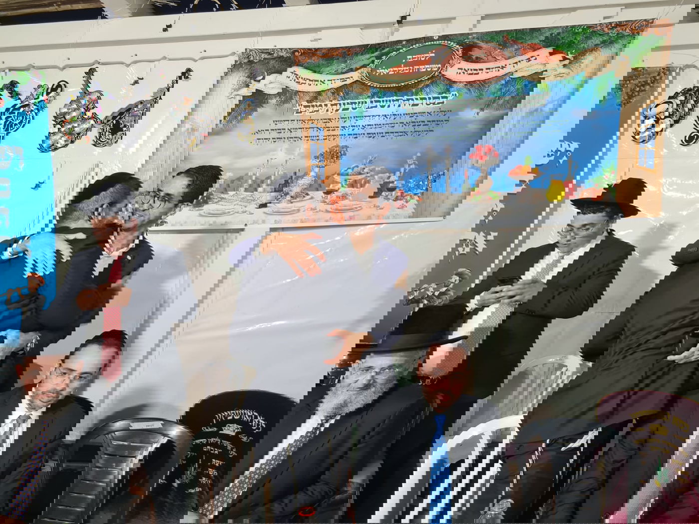 תיעוד: שמחת חג בסוכת ח"כ מיכאל מלכיאלי